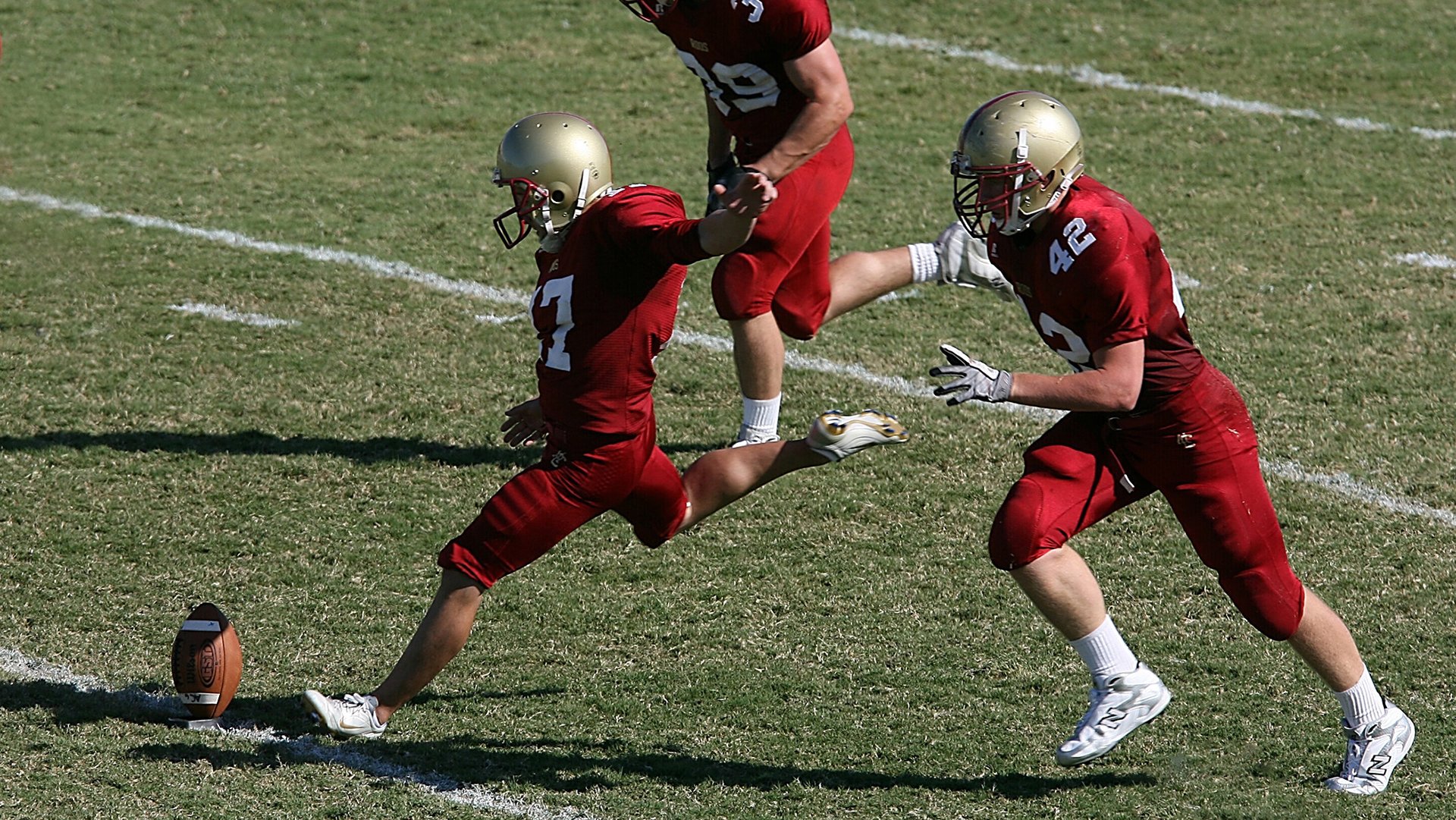 “英超末轮决战名场面不断，精彩纷呈”，英超每轮集锦